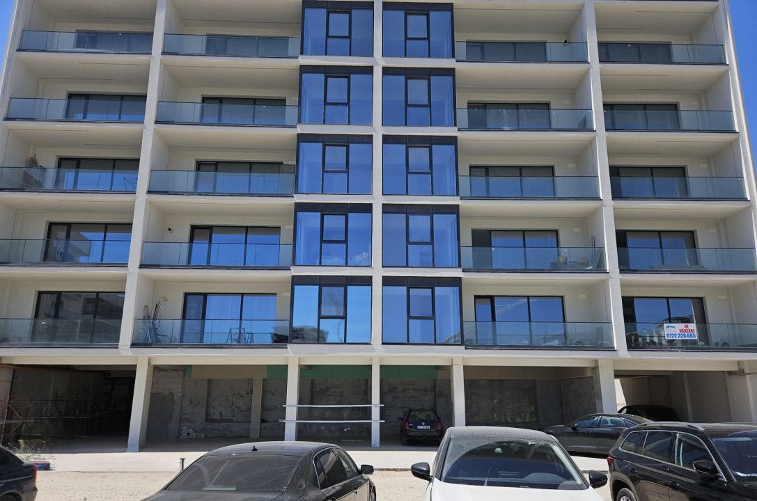 Apartament cu 3 camere de vânzare în Mamaia-Sat – fotografia 3 din 16