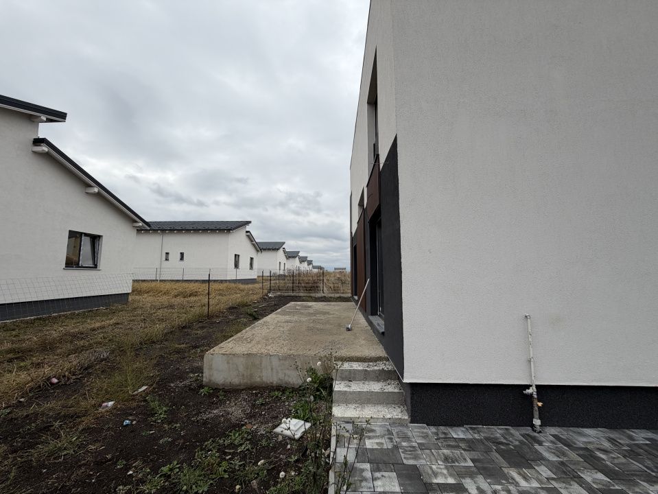 Casă cu 4 camere de vânzare în Sânpetru – fotografia 22 din 33