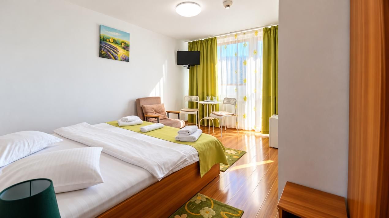 Casă cu 11 camere de vânzare în Central, Bușteni – fotografia 30 din 40