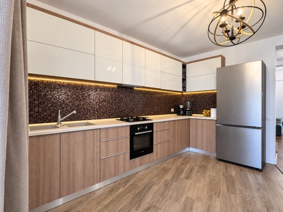 Casă cu 5 camere de vânzare în Sud, Ovidiu – fotografia 3 din 30