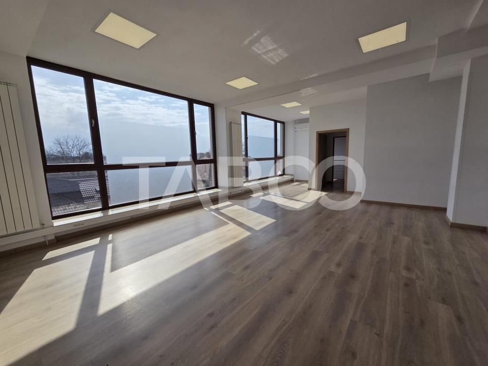 Spațiu de birouri cu 14 camere de închiriat în Făgăraș – fotografia 6 din 14