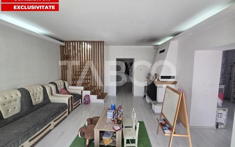 Casă cu 7 camere de vânzare în Sura Mica