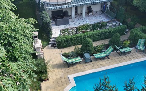 Casă cu 6 camere de vânzare în Est, Bragadiru