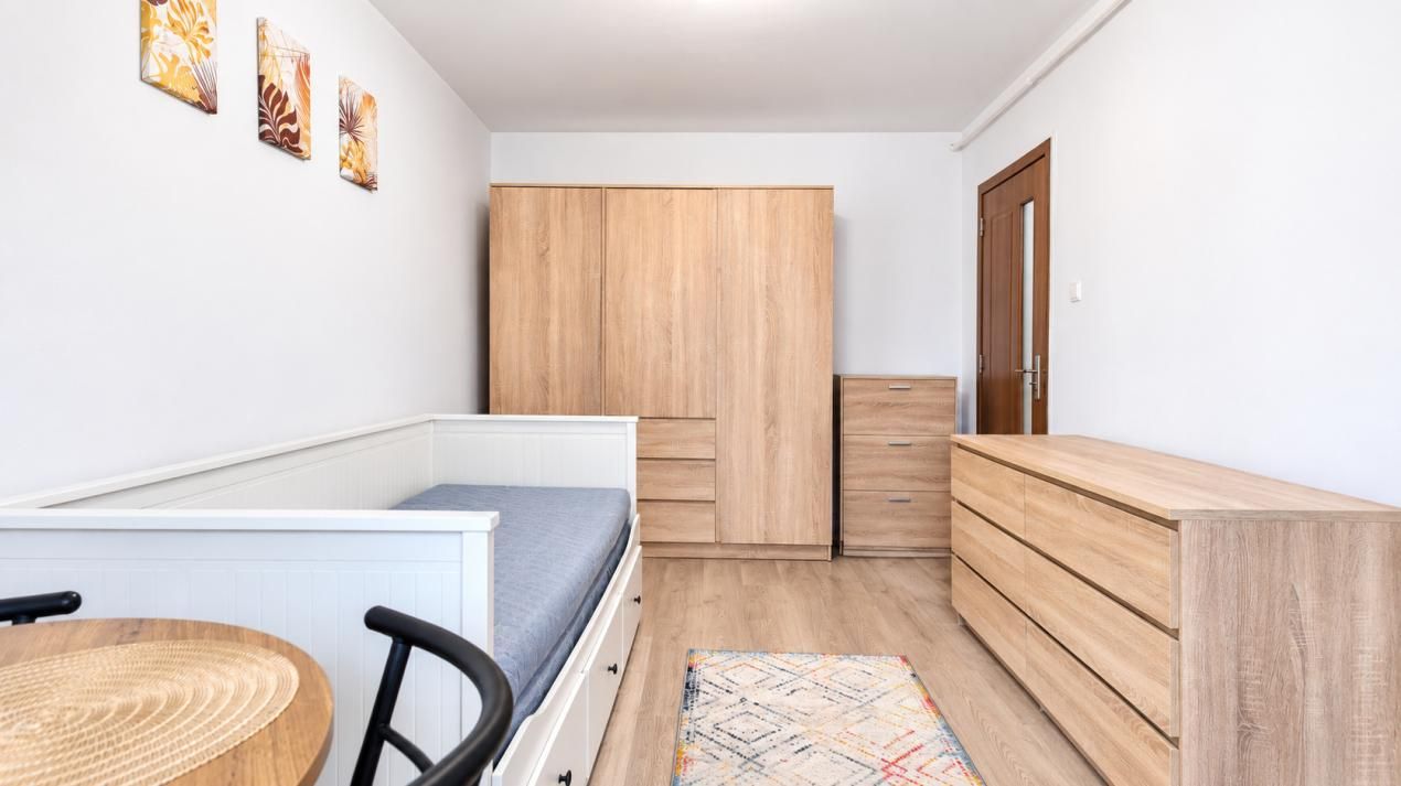 Garsonieră cu 1 cameră de închiriat în Uzina 2, Brașov – fotografia 3 din 9