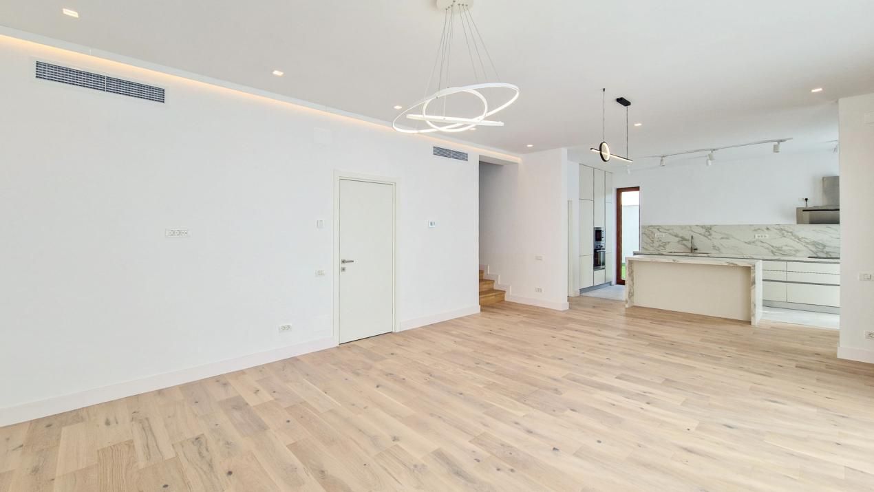 Casă cu 5 camere de vânzare în Central, Voluntari – fotografia 8 din 60