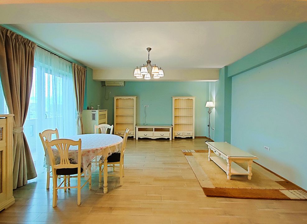 Apartament cu 3 camere de vânzare în Central, Mamaia-Sat – fotografia 2 din 27