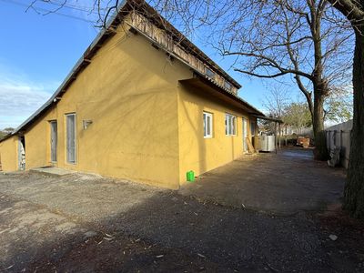 Spațiu comercial cu 5 camere de vânzare în Însurăței – fotografia 3 din 16