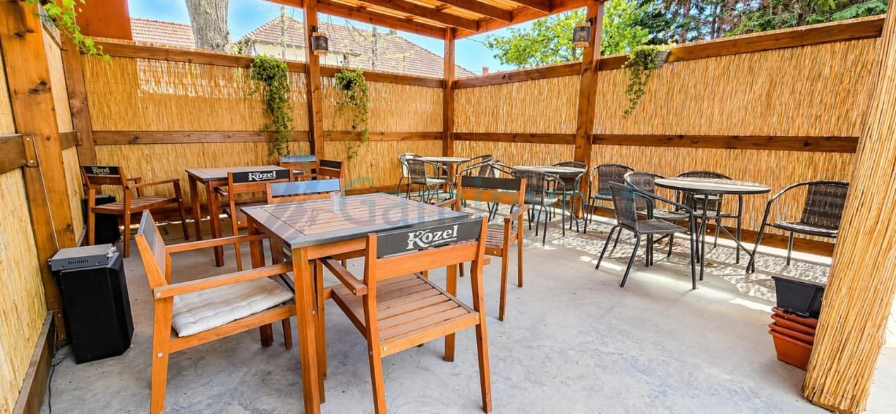 Proprietate cu 10 camere de vânzare în Central, Remetea – fotografia 13 din 24