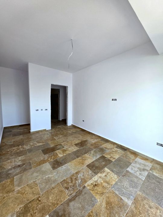 Casă cu 12 camere de vânzare în Faleza Nord, Constanța – fotografia 14 din 22