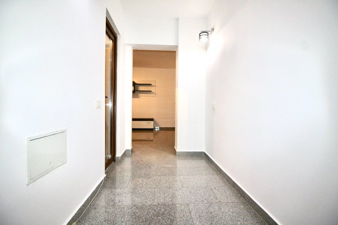 Apartament cu 2 camere de închiriat în Universitate, București – fotografia 24 din 26
