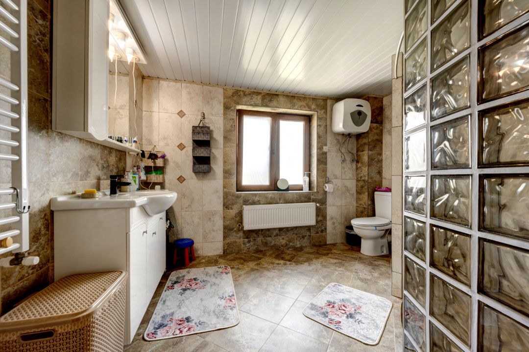 Casă cu 6 camere de vânzare în Afumați – fotografia 18 din 19