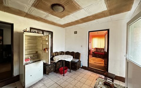 Casă cu 3 camere de vânzare în Central, Ighiu