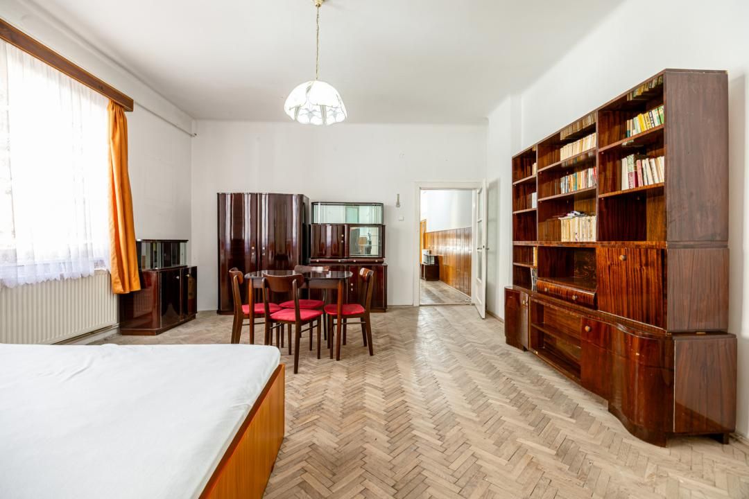 Apartament cu 2 camere de vânzare în Centrul Istoric, Brașov – fotografia 2 din 19