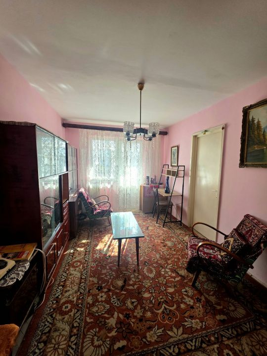 Apartament cu 3 camere de vânzare în Km 4-5, Constanța – fotografia 2 din 8