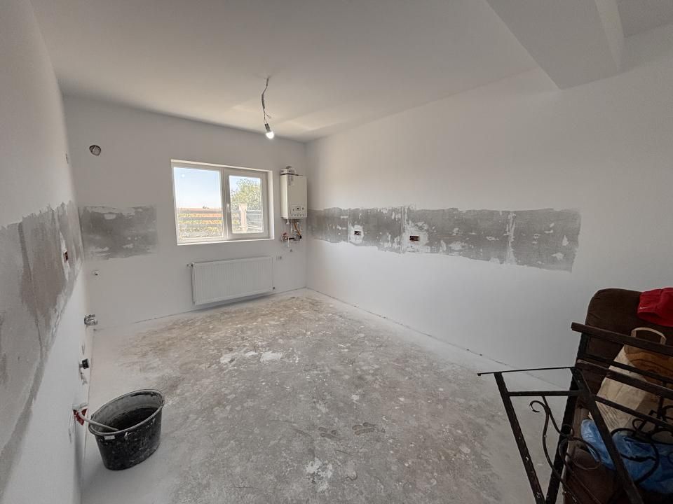 Casă cu 3 camere de vânzare în Sud, Berceni – fotografia 4 din 12