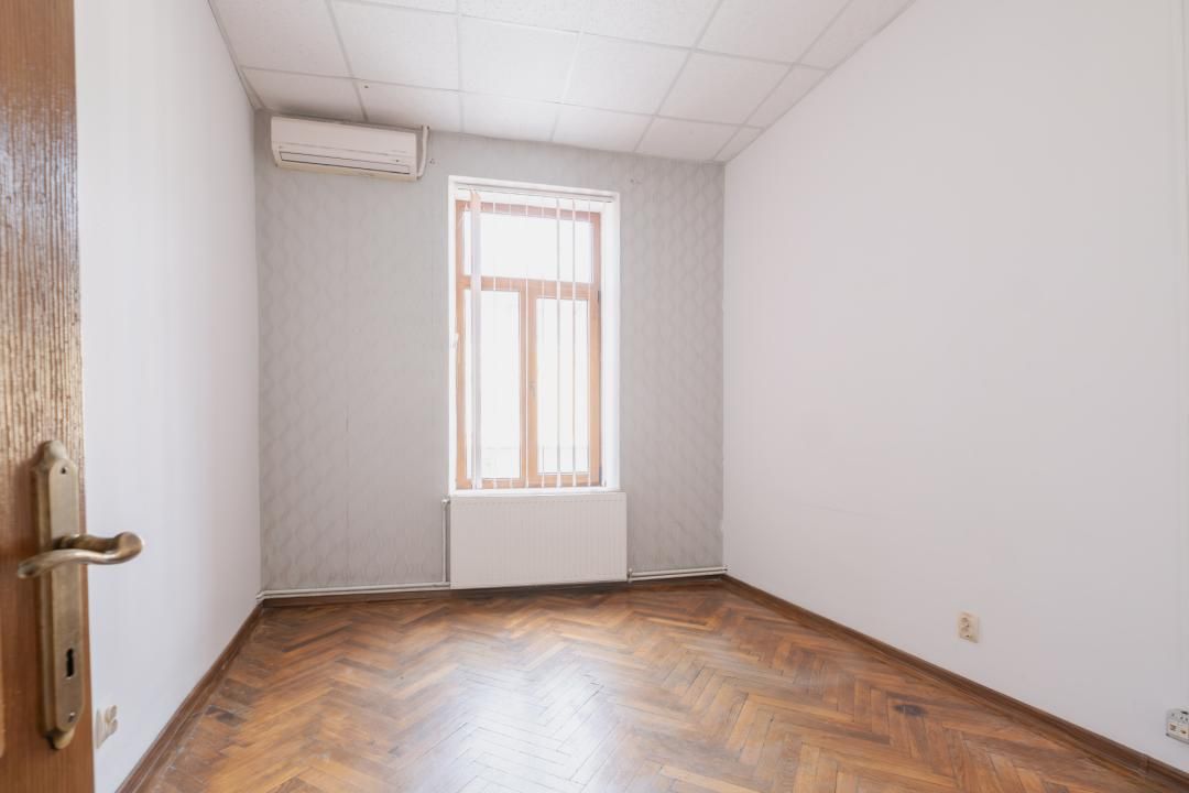 Casă cu 16 camere de vânzare în Peninsula, Constanța – fotografia 10 din 21
