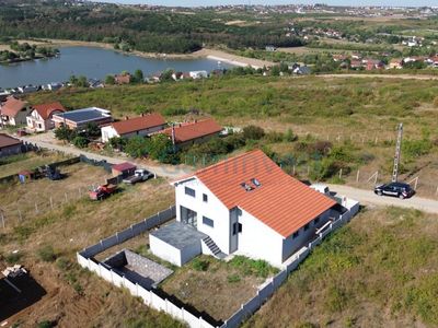 Casă cu 6 camere de vânzare în Central, Paleu – fotografia 2 din 25