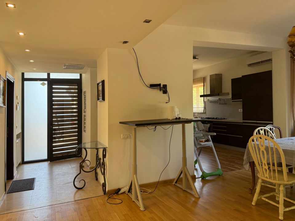 Casă cu 4 camere de închiriat în Pantelimon – fotografia 38 din 41