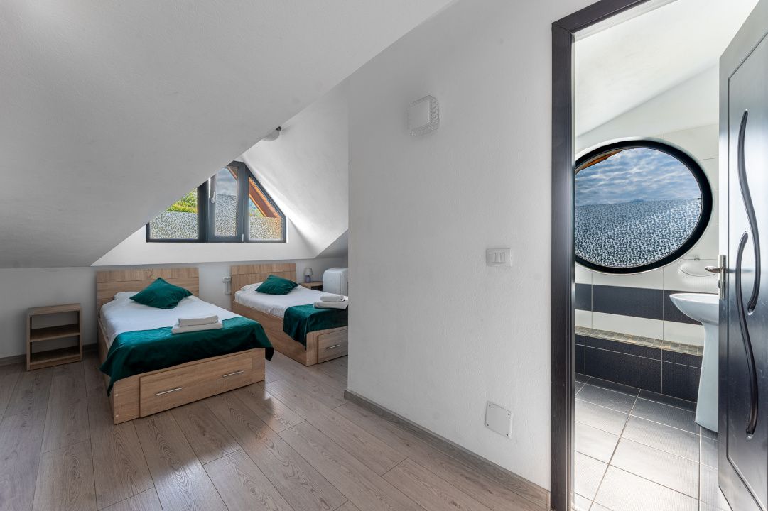Hotel / pensiune cu 8 camere de vânzare în Central, Călimănești – fotografia 16 din 41