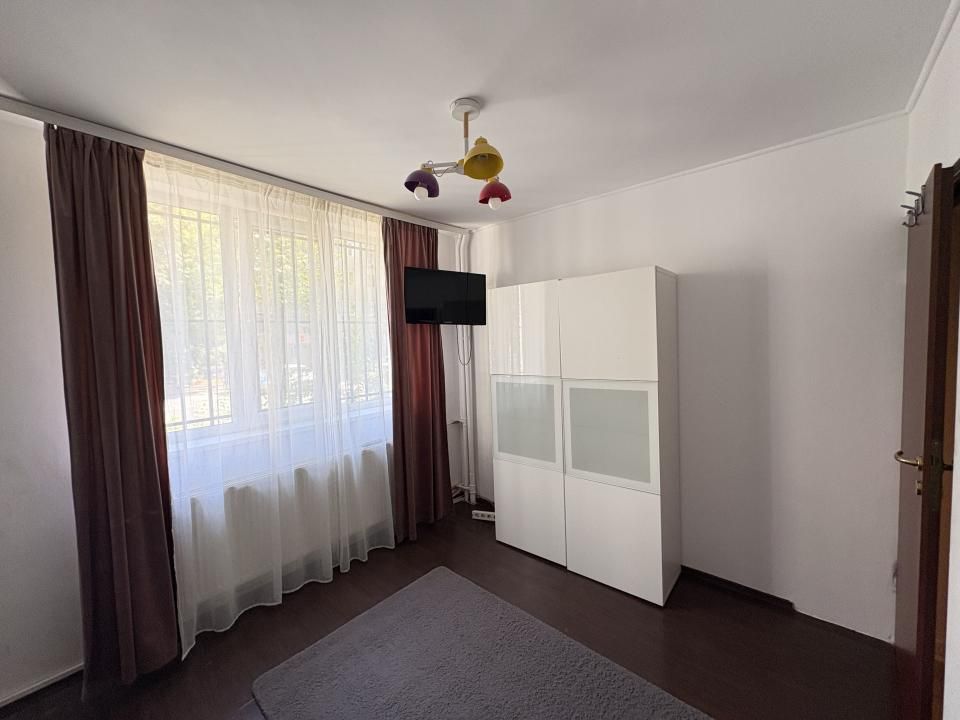 Apartament cu 4 camere de închiriat în Drumul Taberei, București – fotografia 15 din 29
