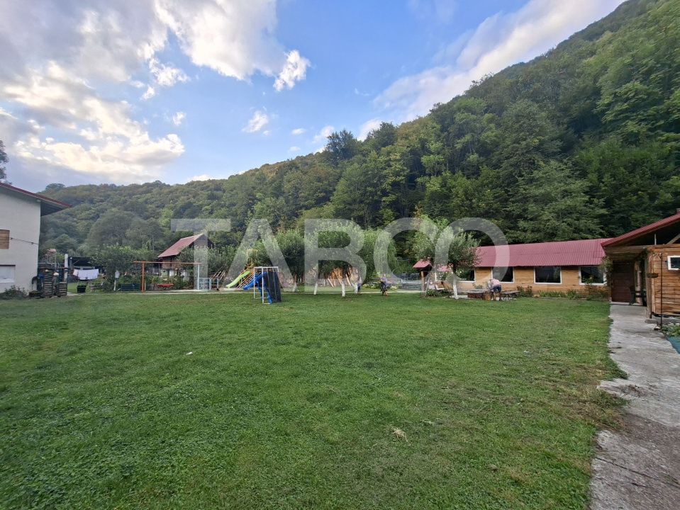 Casă cu 29 camere de vânzare în Valea Macesului – fotografia 35 din 49