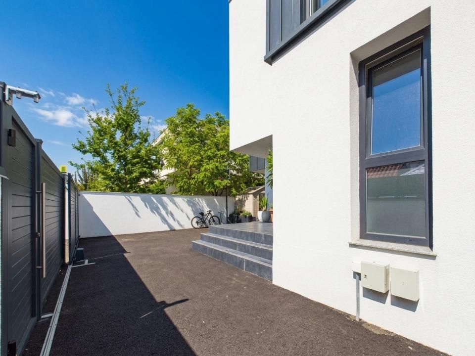 Casă cu 5 camere de vânzare în Vest, Otopeni – fotografia 7 din 40