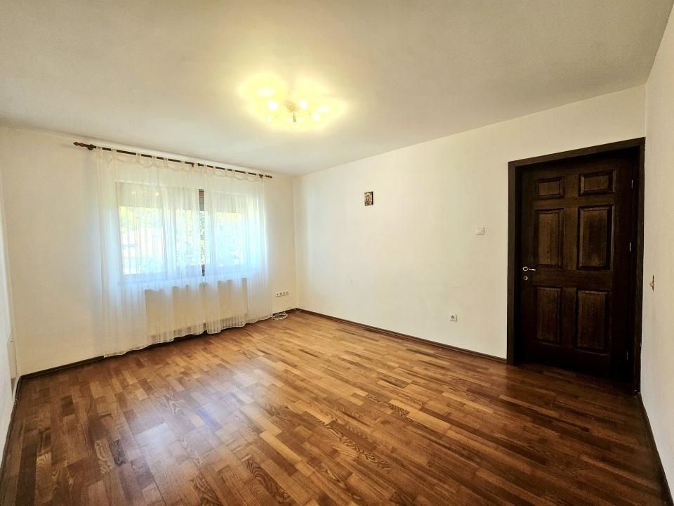 Casă cu 4 camere de vânzare în Sud, Ploiești – fotografia 7 din 17