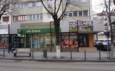 Spațiu comercial cu 2 camere de închiriat în Ultracentral, Râmnicu Vâlcea