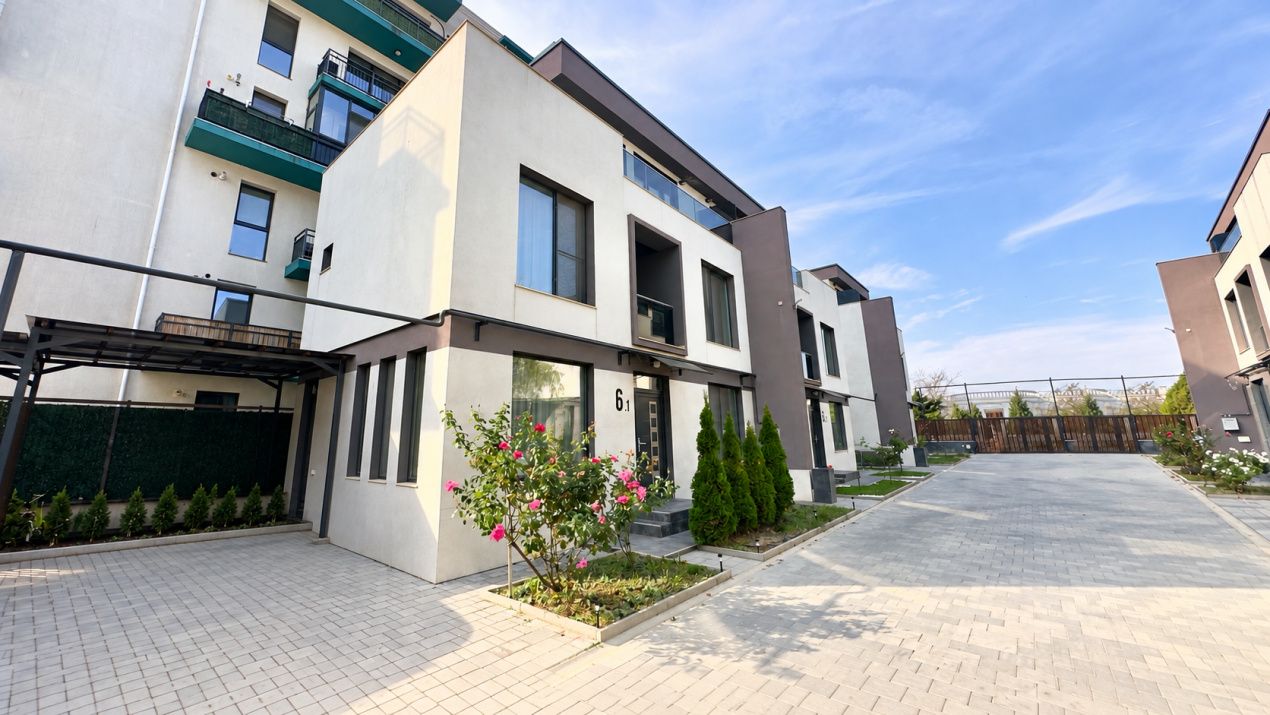 Casă cu 4 camere de vânzare în Nord, Mamaia – fotografia 1 din 29