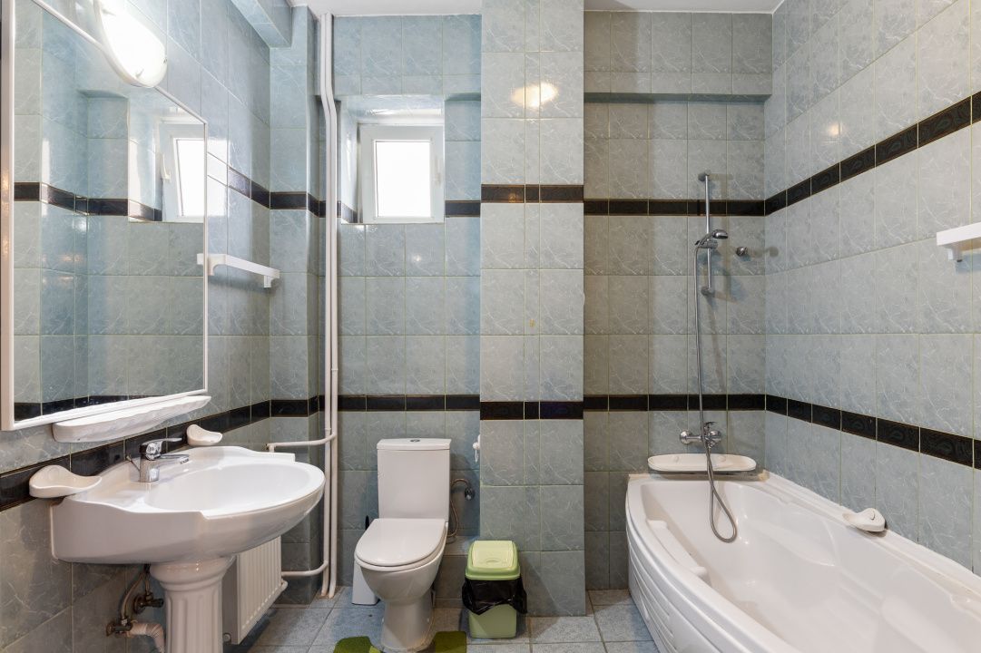 Casă cu 8 camere de vânzare în Faleza Nord, Constanța – fotografia 12 din 25