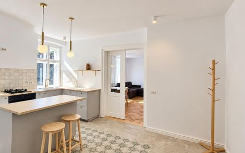 Apartament cu 2 camere de închiriat în Central, Brașov