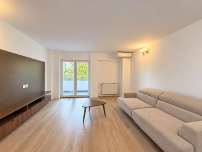 Apartament cu 2 camere de închiriat în Unirii, București – fotografia 2 din 25