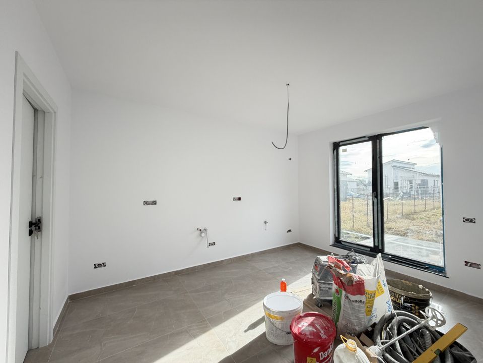 Casă cu 4 camere de vânzare în Sânpetru – fotografia 26 din 33