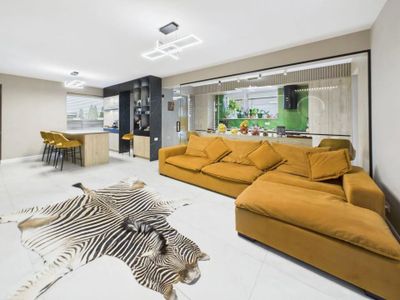 Casă cu 5 camere de vânzare în Vest, Otopeni – fotografia 2 din 40