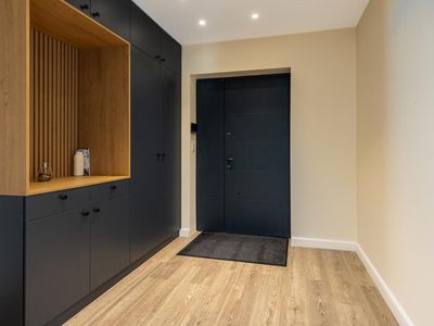 Casă cu 5 camere de vânzare în Ultracentral, Tunari – fotografia 4 din 34