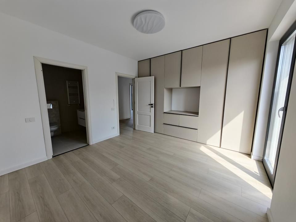 Casă cu 4 camere de vânzare în Est, Tunari – fotografia 19 din 27
