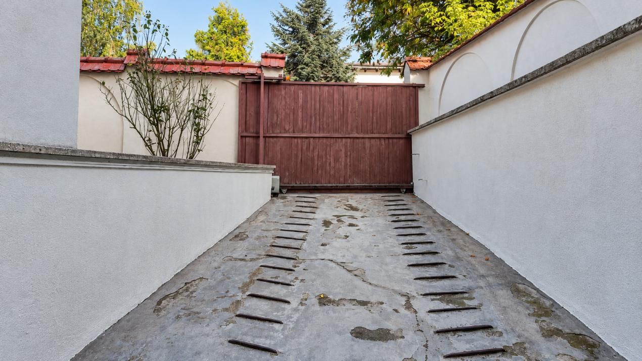 Casă cu 6 camere de vânzare în Vatra Luminoasa, București – fotografia 29 din 30