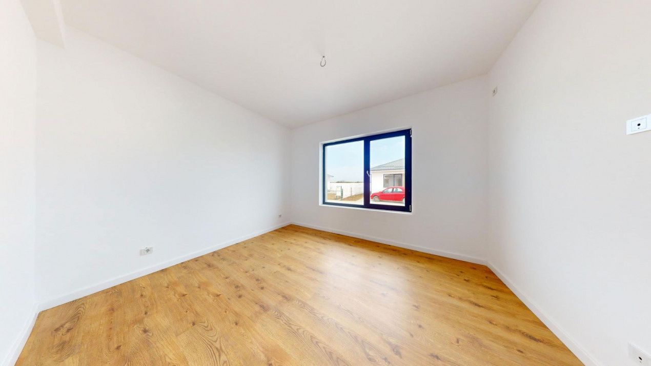Casă cu 4 camere de vânzare în Tunari – fotografia 10 din 15