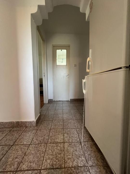 Apartament cu 2 camere de vânzare în Central, Găești – fotografia 13 din 16