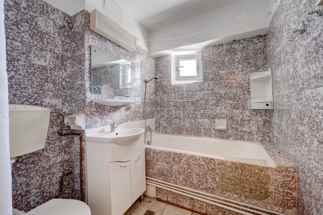 Apartament cu 4 camere de vânzare în 1 Mai, București – fotografia 18 din 28