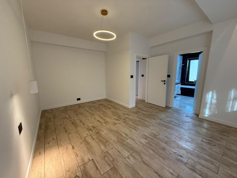 Casă cu 4 camere de vânzare în Nord-Est, Afumați – fotografia 7 din 18