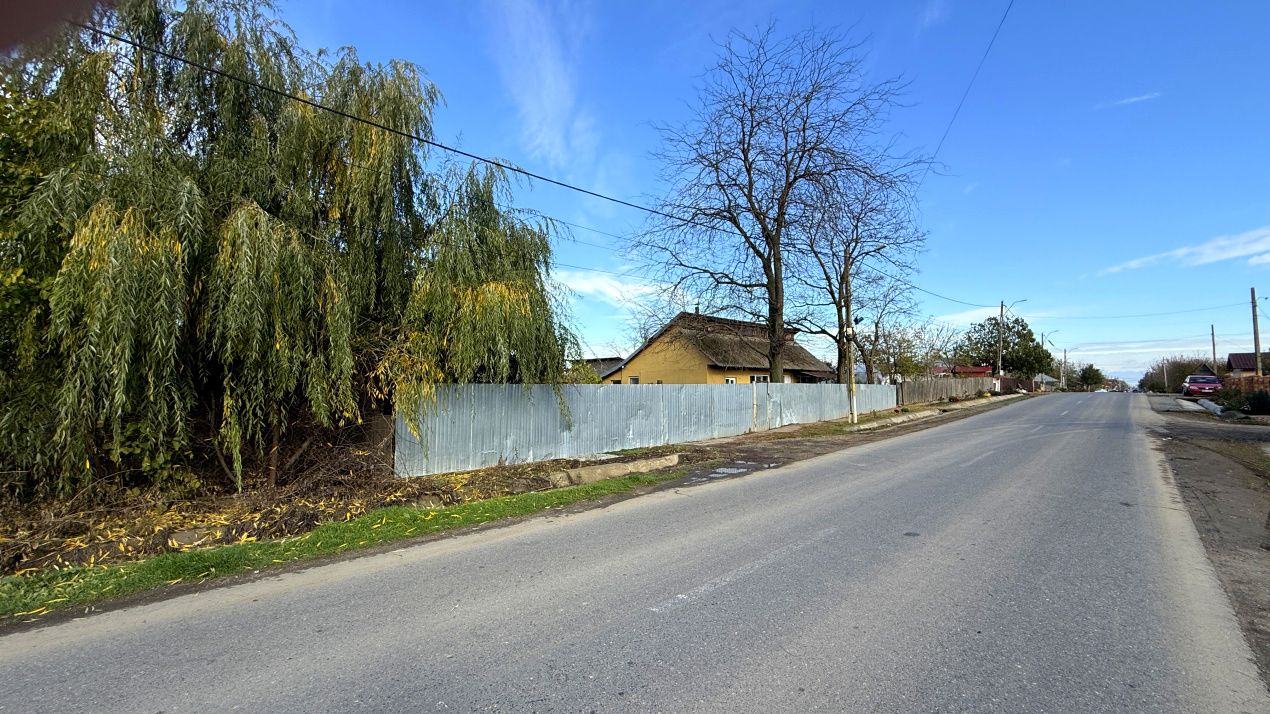 Spațiu comercial cu 5 camere de vânzare în Însurăței – fotografia 12 din 16