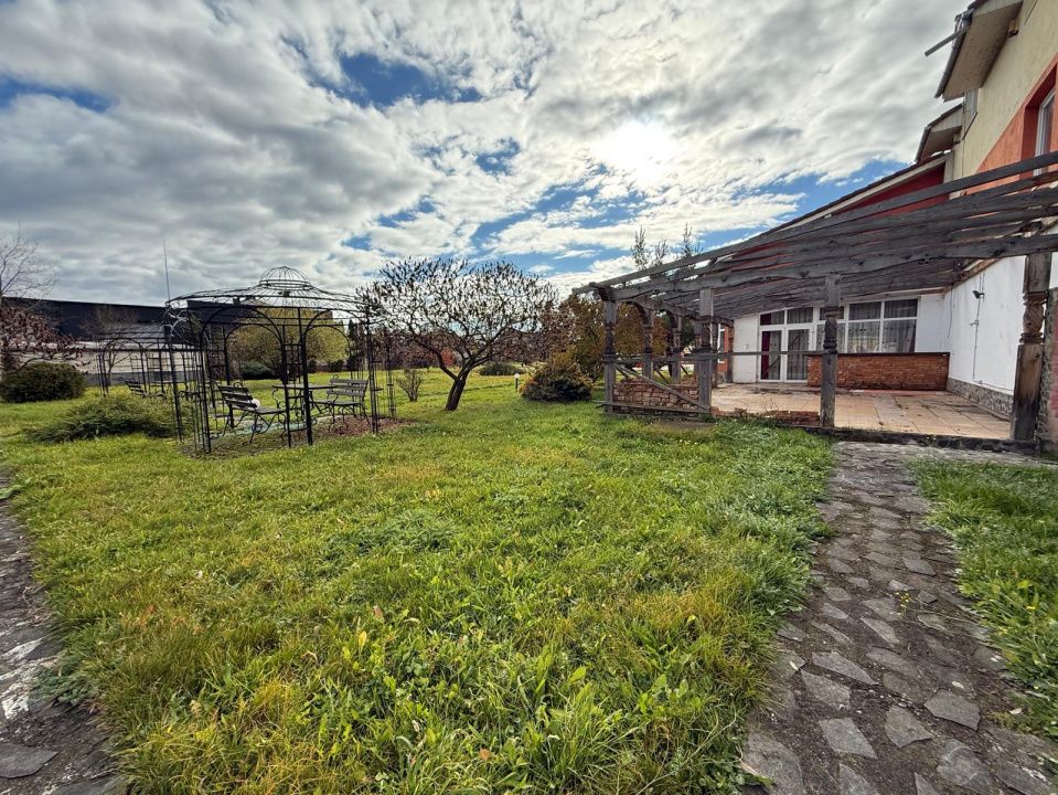 Hotel / pensiune cu 25 camere de vânzare în Sighetu Marmației – fotografia 48 din 51