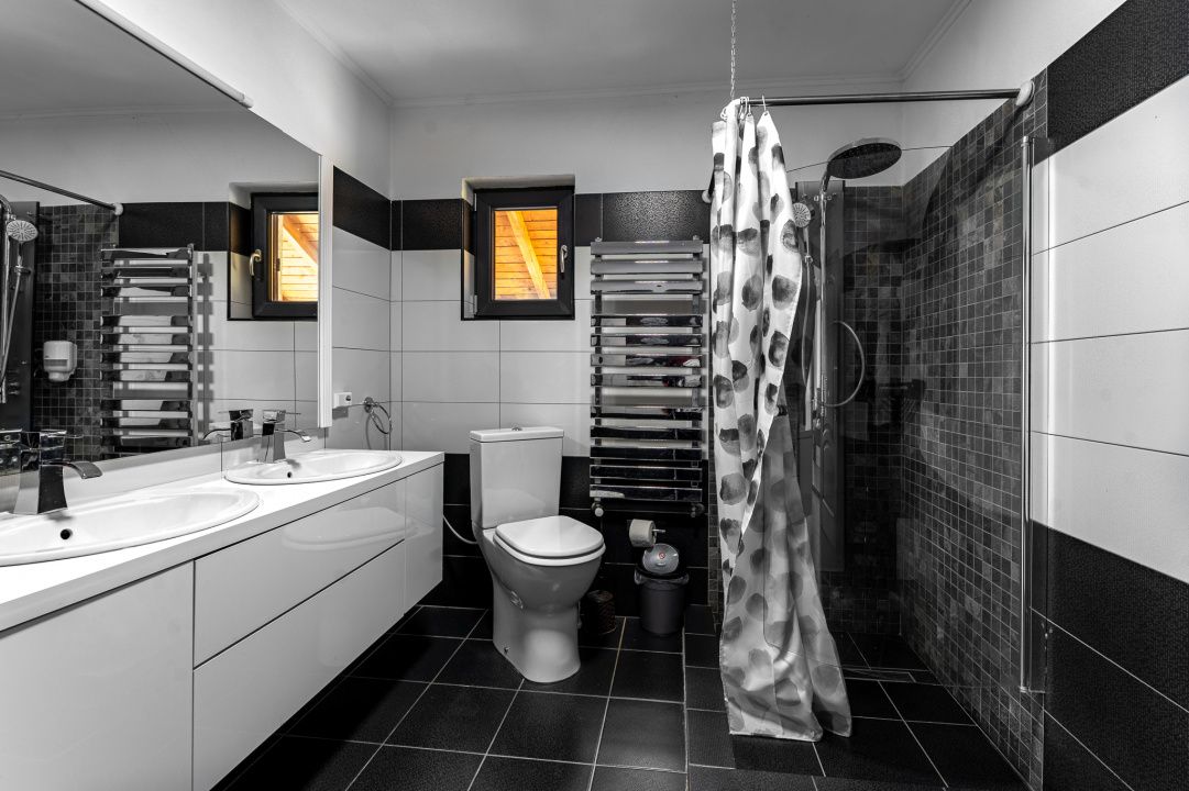 Hotel / pensiune cu 8 camere de vânzare în Central, Călimănești – fotografia 17 din 41