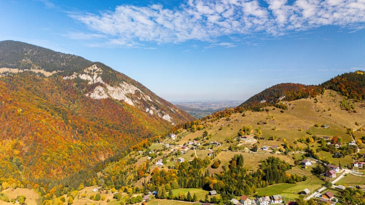 Casă cu 4 camere de vânzare în Central, Magura – fotografia 14 din 40