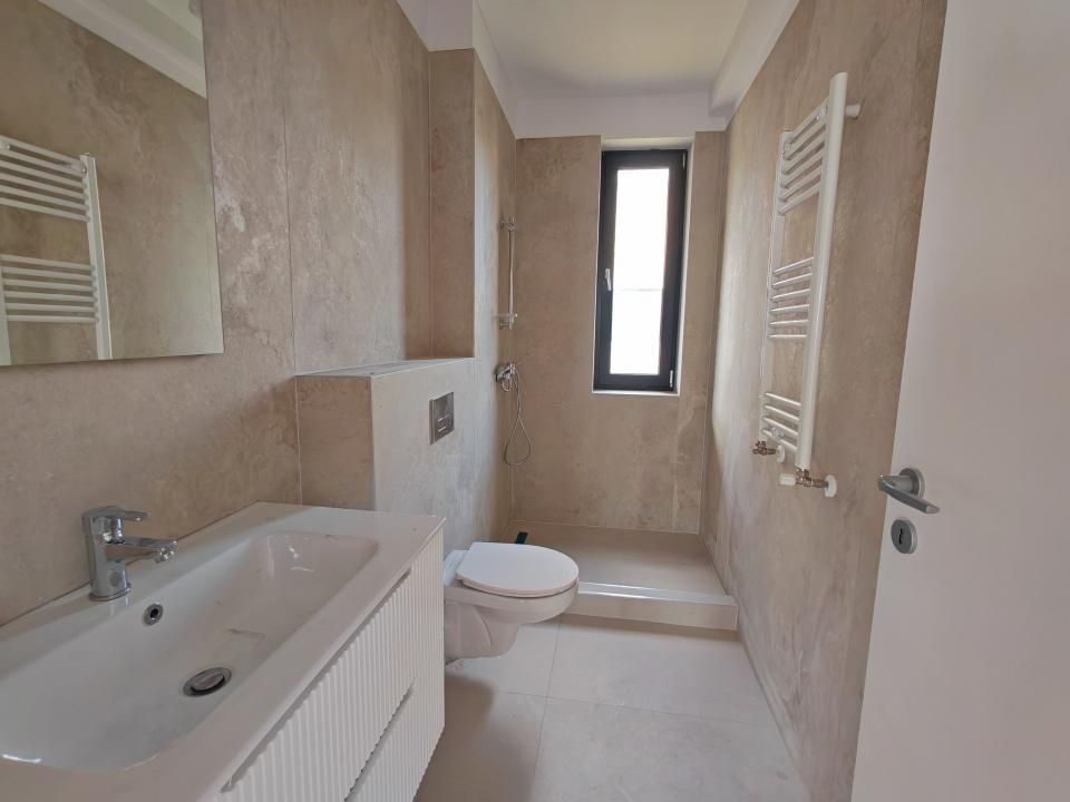 Casă cu 4 camere de vânzare în Tunari – fotografia 38 din 48