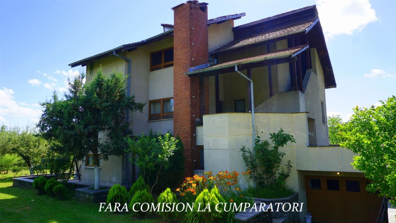 Casă cu 7 camere de vânzare în Daesti – fotografia 29 din 44