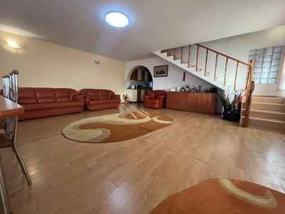Casă cu 4 camere de vânzare în Central, Magura (Hulubesti) – fotografia 4 din 41