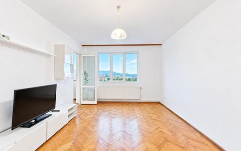 Apartament cu 3 camere de vânzare în Centrul Civic, Brașov