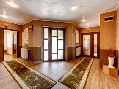 Casă cu 6 camere de vânzare în Afumați – fotografia 4 din 19
